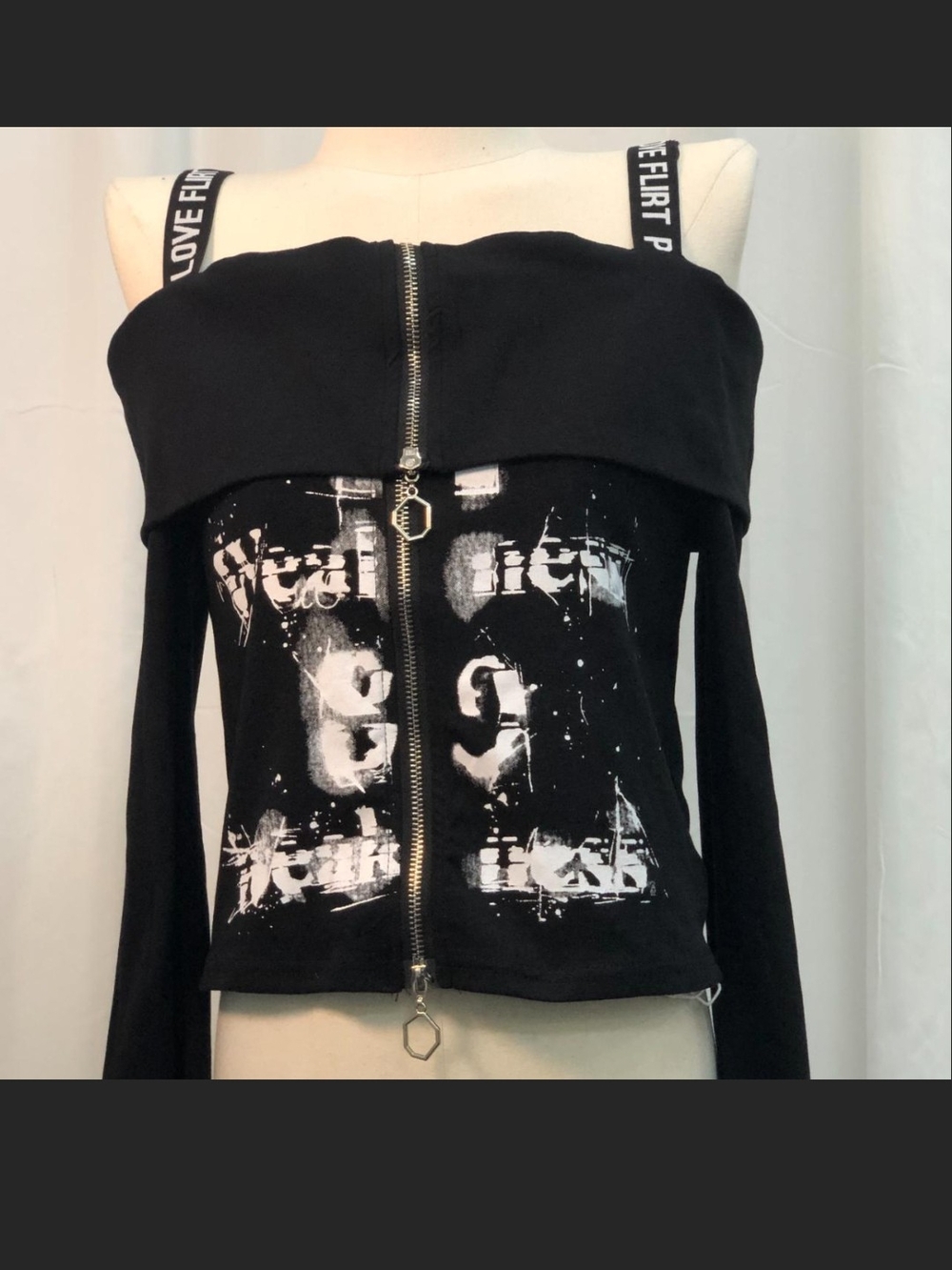 Source Unknown Black Off-Shoulder Zip-Up Graphic Hoodie